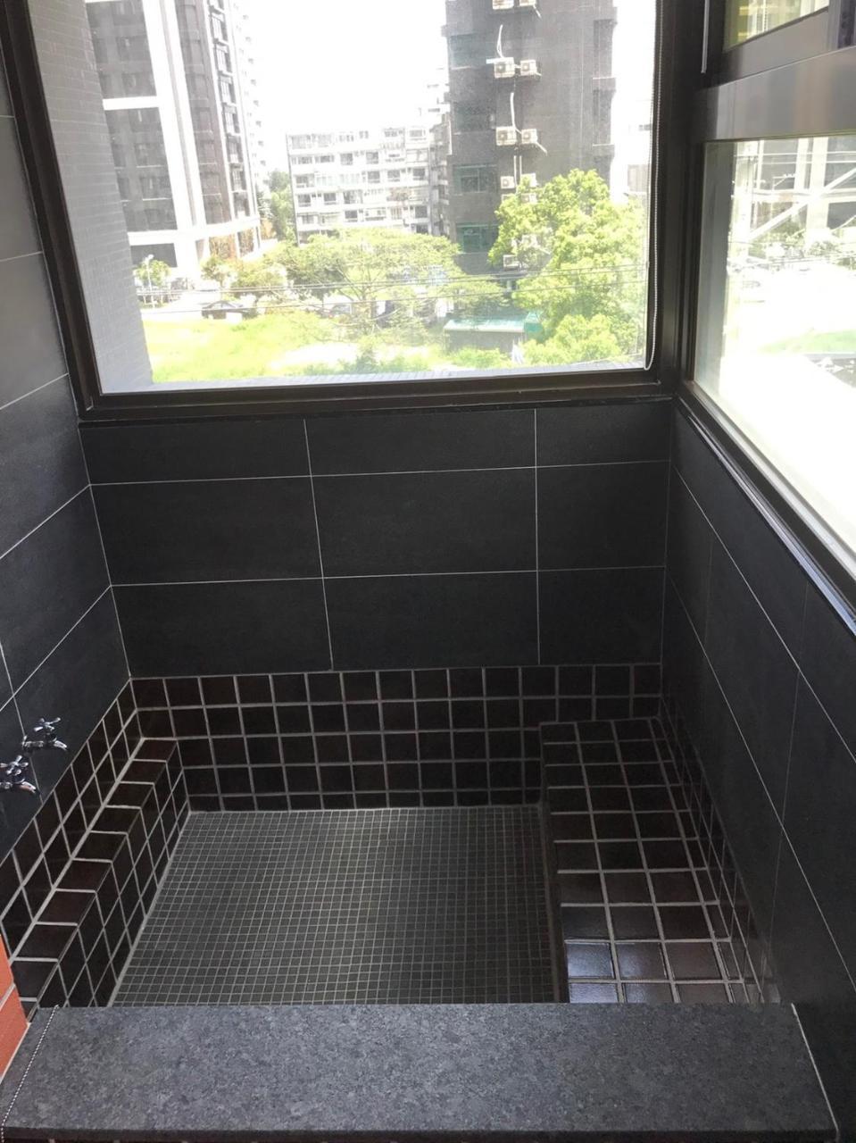 Ruo Shui Hotspring Hotel Jiaoxi Exteriör bild